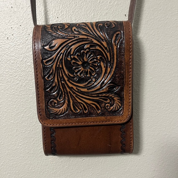 Handmade Leather Hand Tooled Embossed Saddle Bag CrossBody Western Boho Festival - Picture 2 of 9